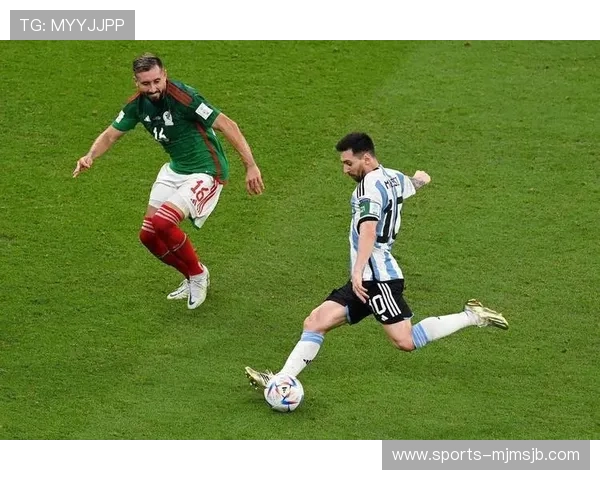 足球世界杯图片大全最新整理，涵盖比赛精彩瞬间和球员风采照片